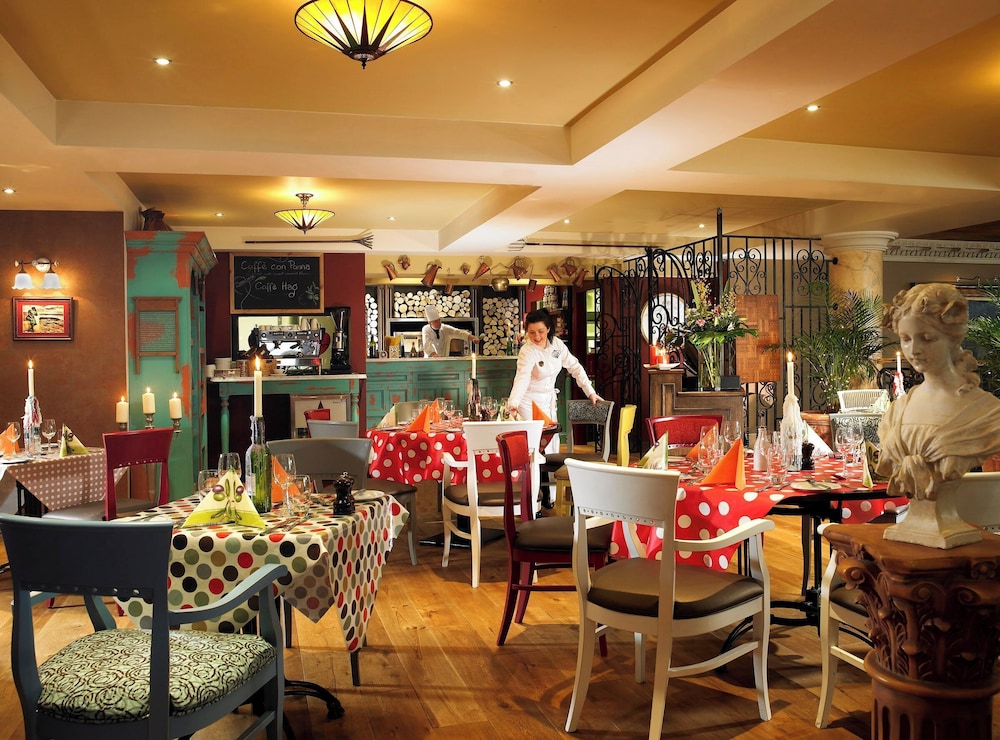 BRIDGE HOUSE HOTEL, LEISURE CLUB & SPA 31/45