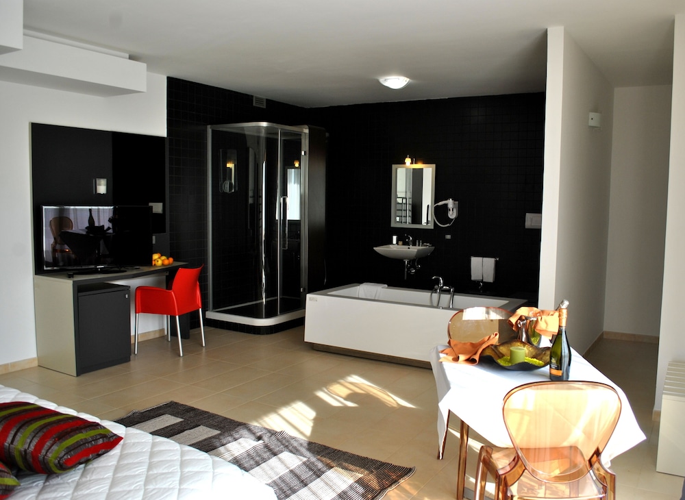 Althea Palace Hotel 42/45