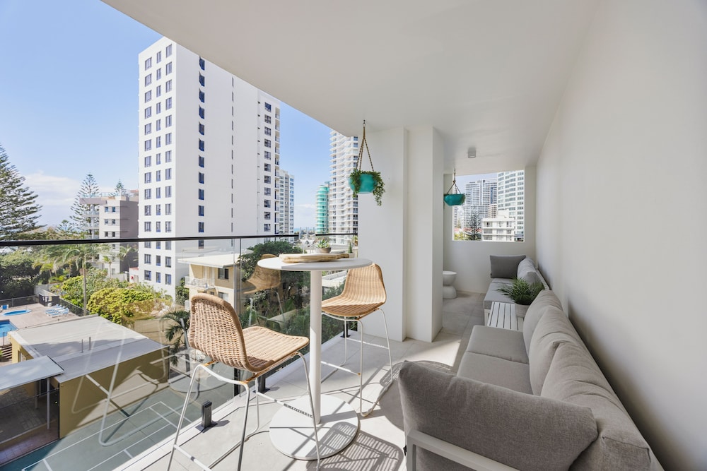 The Shores Surfers Paradise Apartments 29/50