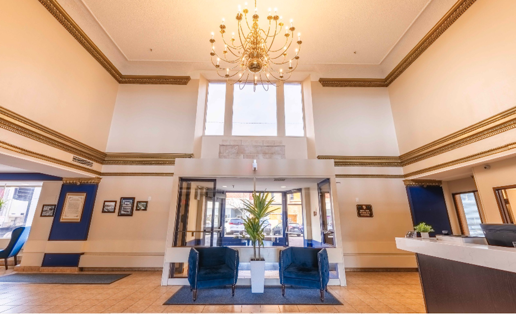 Prince Arthur Waterfront Hotel & Suites 8/43