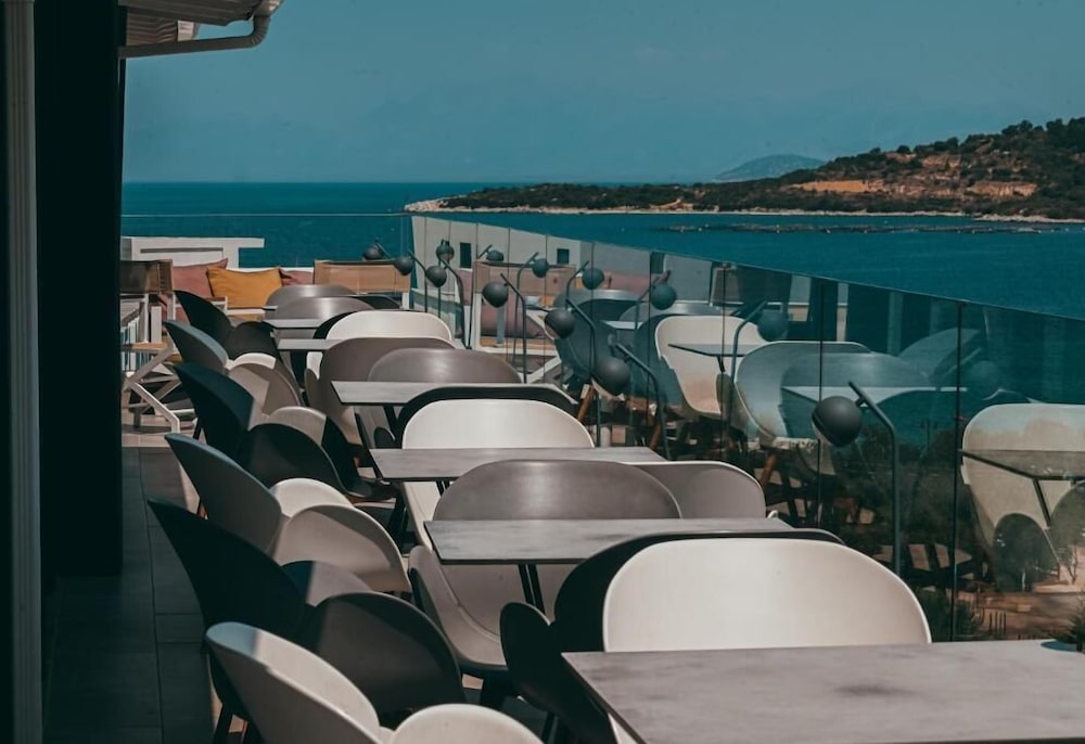 Bianco Hotel 50/61