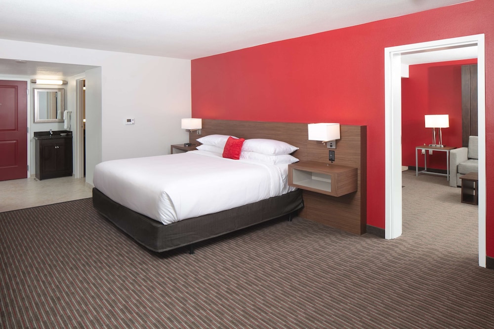 Radisson Hotel Orlando Lake Buena Vista South 15/53