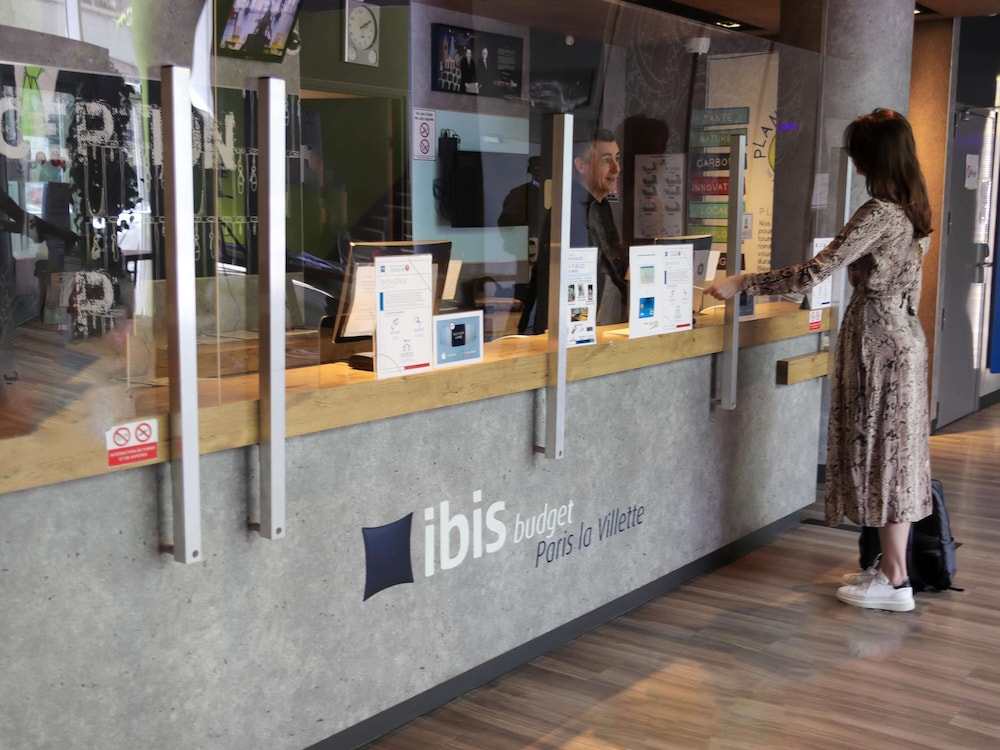 Ibis Budget Paris La Villette 19Eme 40/72