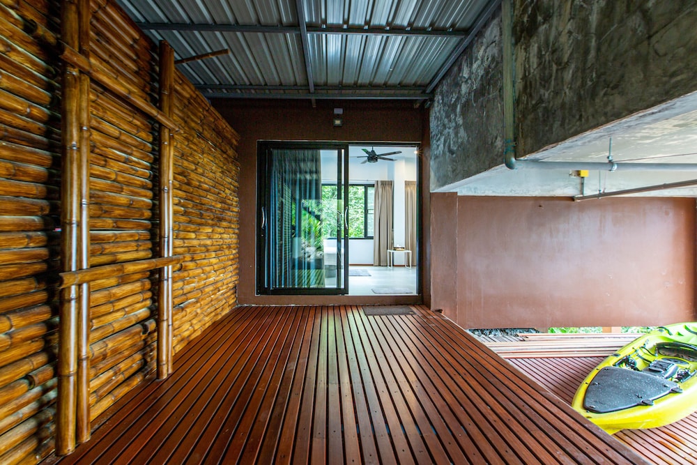 Padel Phangan Suite 17/50