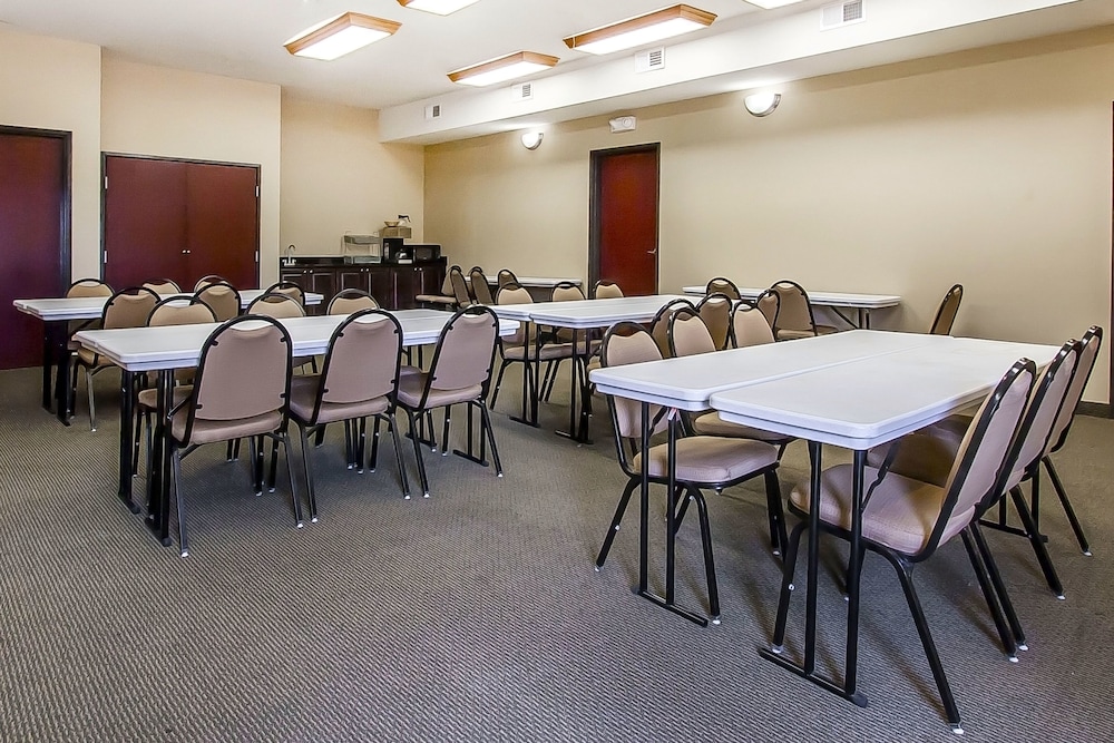 Comfort Suites Jackson Cape Girardeau 54/63