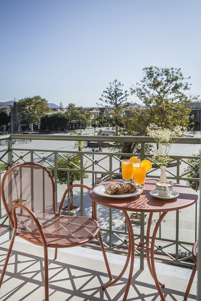 Ionian Plaza Hotel 41/50