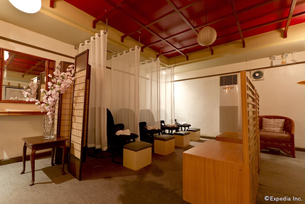 Holiday Spa Hotel 32/50