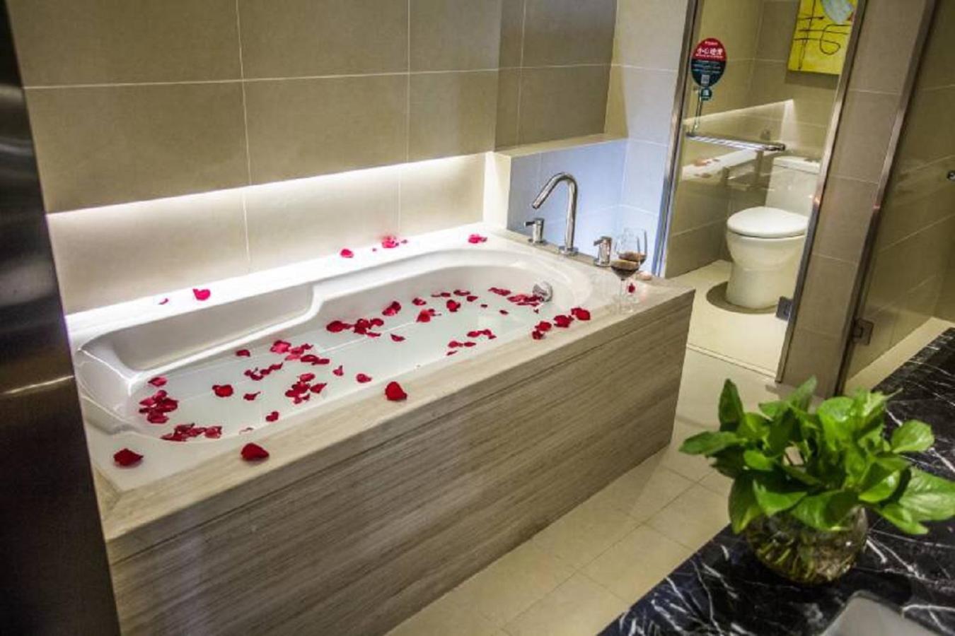 GreenTree Inn Taizhou Golden Eagle Shopping Center Dongfeng Road Express Hotel 29/39