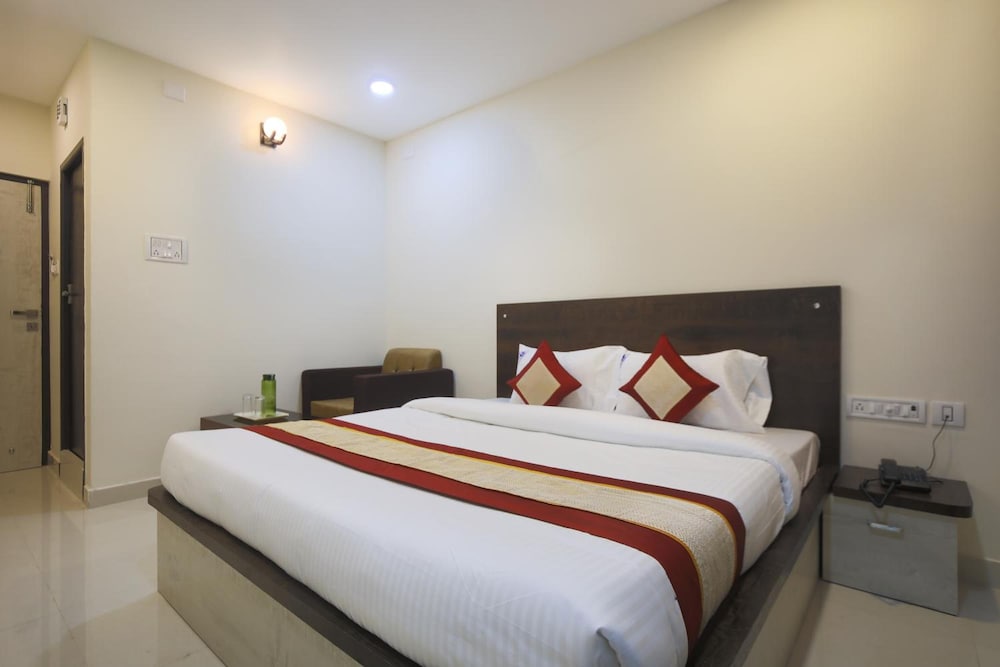 Balaji Residency 22/51