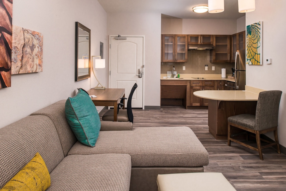 Staybridge Suites Pecos 39/56