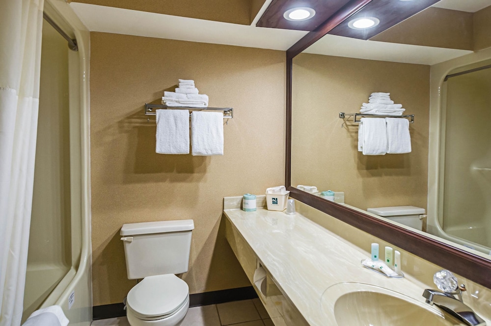 Quality Inn & Suites Frostburg-Cumberland 29/58