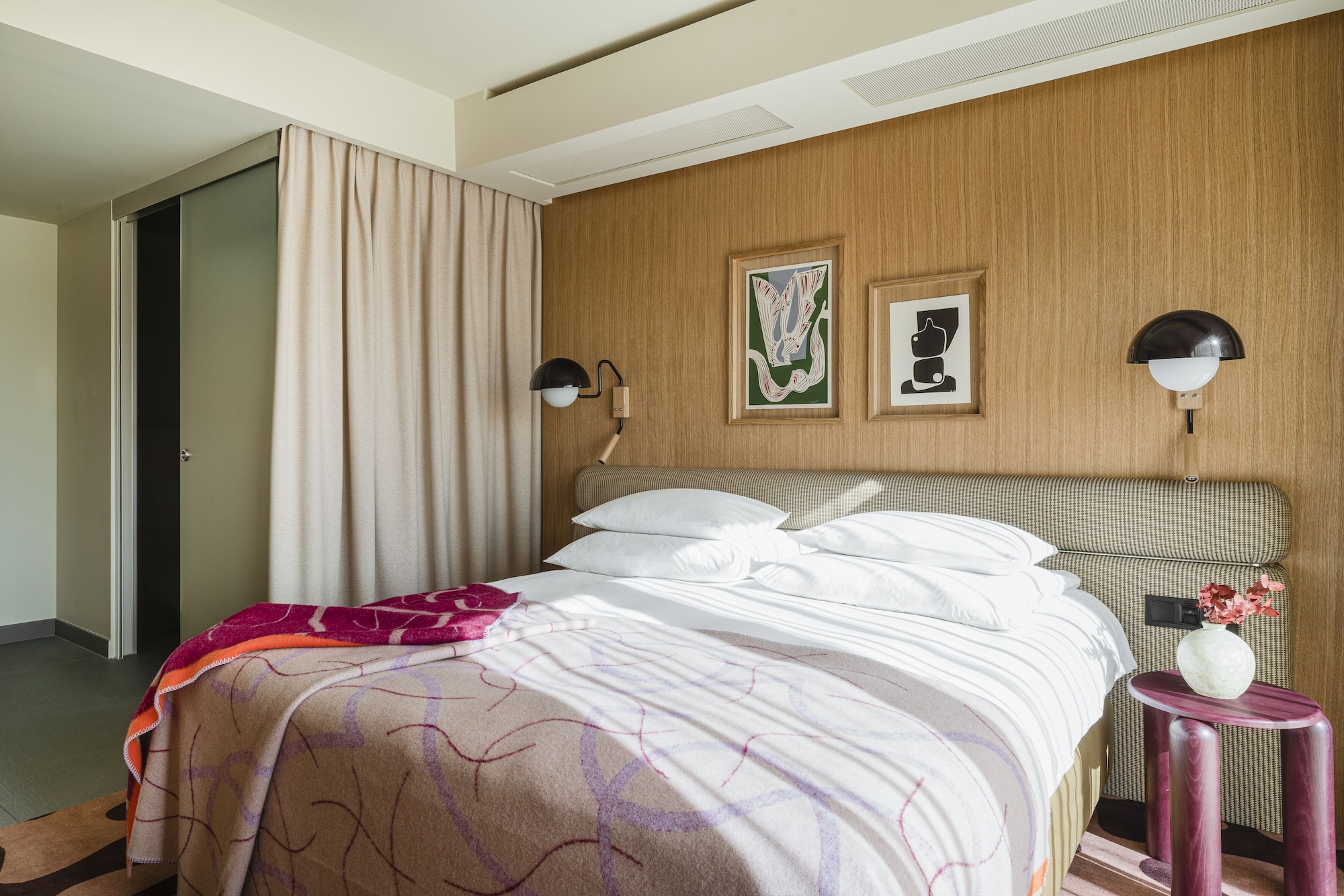 CLASSIC, DOUBLE BED