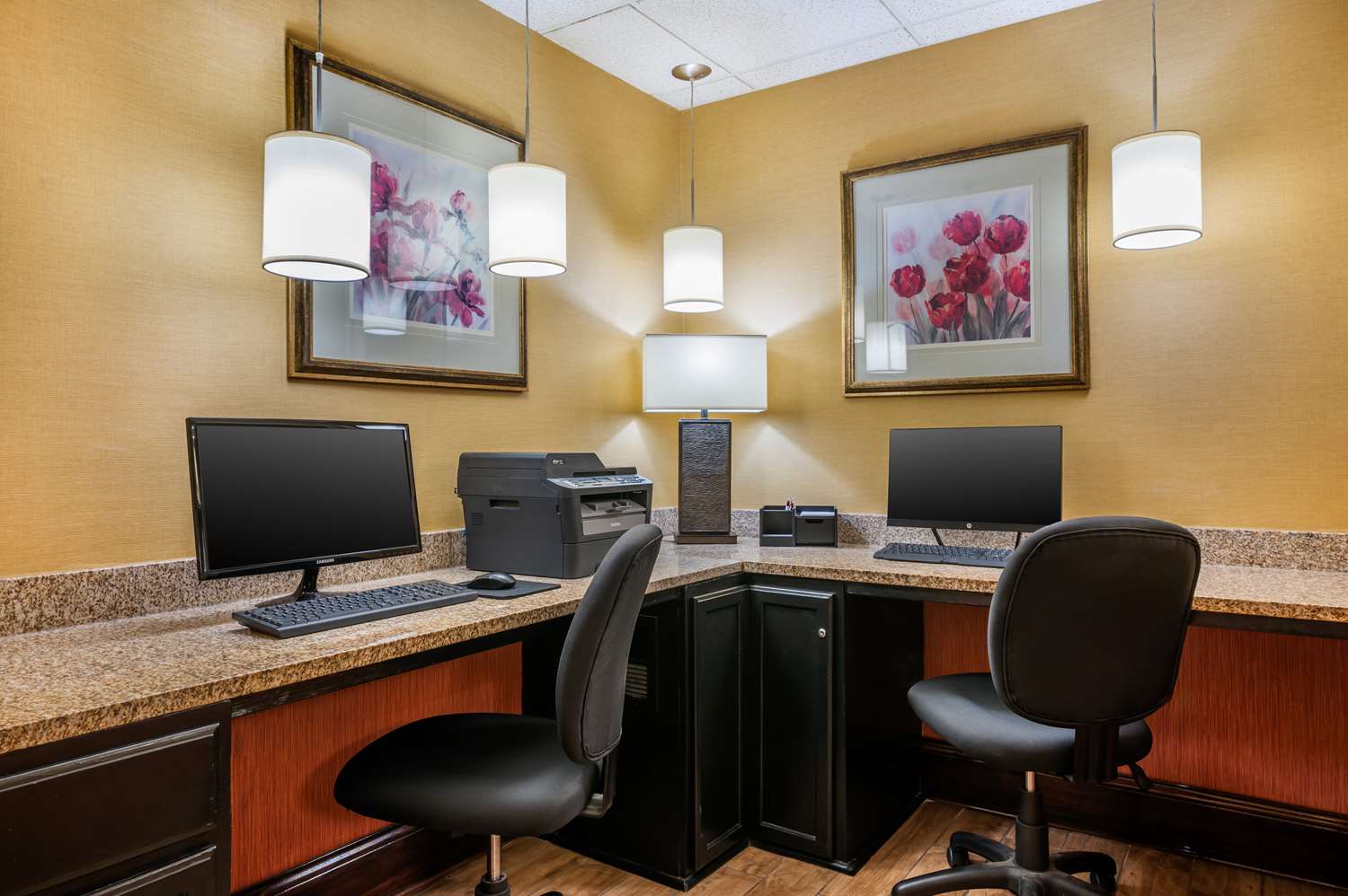 Best Western Plus Georgetown Corporate Center Hotel 37/41