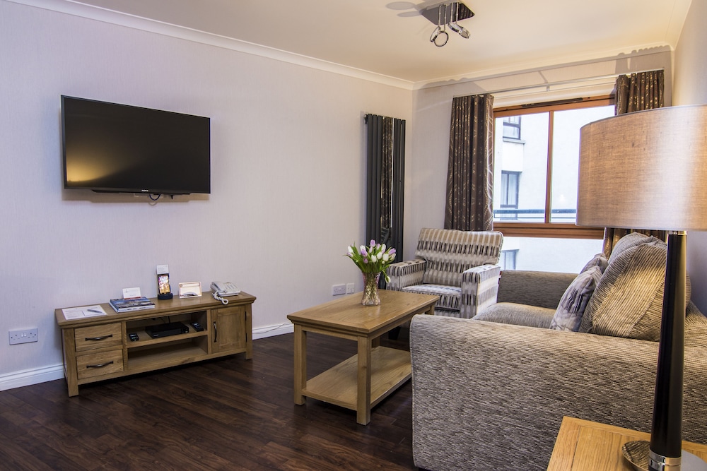 The Knight Residence by Mansley Serviced Apartments 39/46