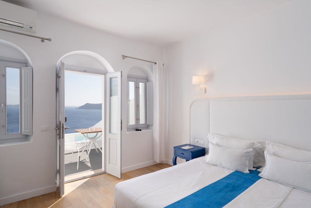 Villaki Oia 7/58