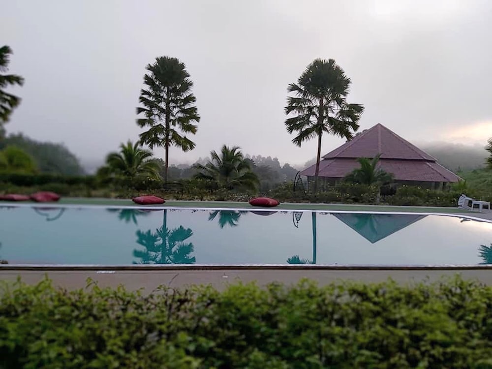 Takhun Mountain View Hotel 61/66