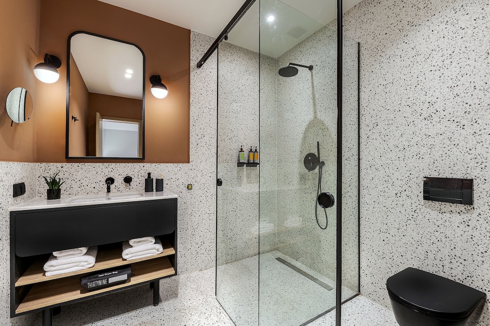 TWIN/DOUBLE ROOM SUPERIOR WITH BALCONY