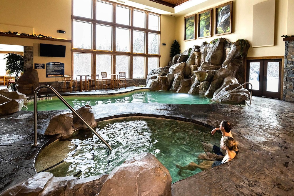 swimming pool spa