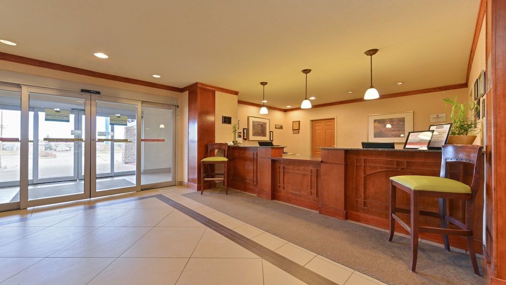 Staybridge Suites Hotel Calgary Airport 2/74