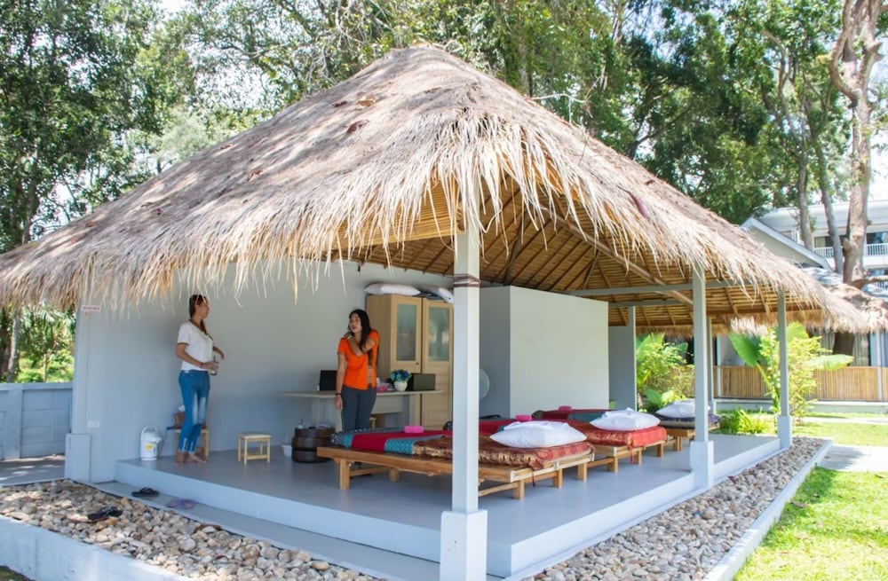 Villa Cha Cha Krabi Beachfront Resort 5/69
