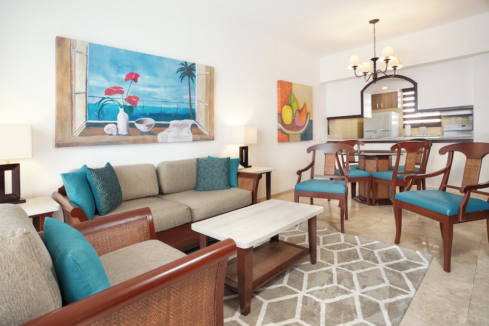 The Royal Cancun All Suites Resort 36/50