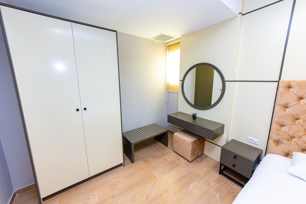 Delight Hotel 35/50
