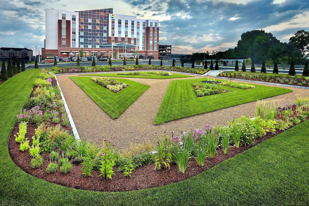 Hyatt Place Warwick/Providence Airport 55/58