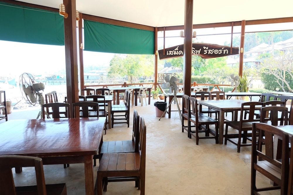 Samed Cliff Resort 45/68