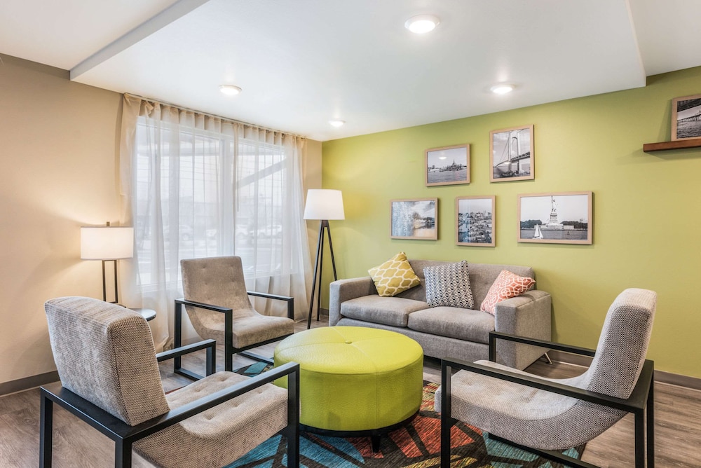 WoodSpring Suites Linden 10/23