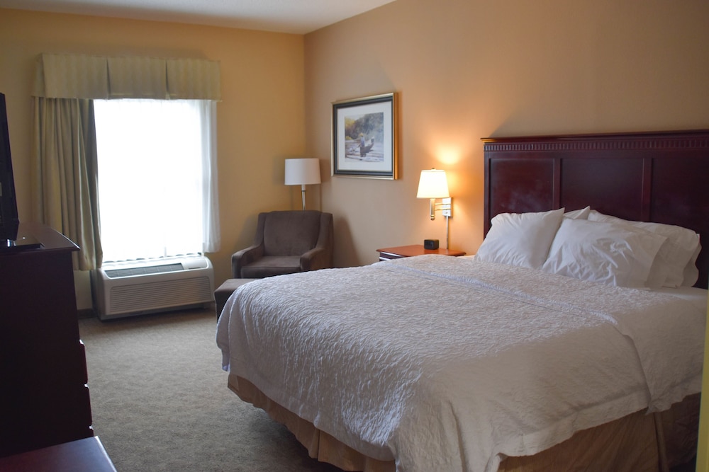 Hampton Inn Perry, FL 16/41