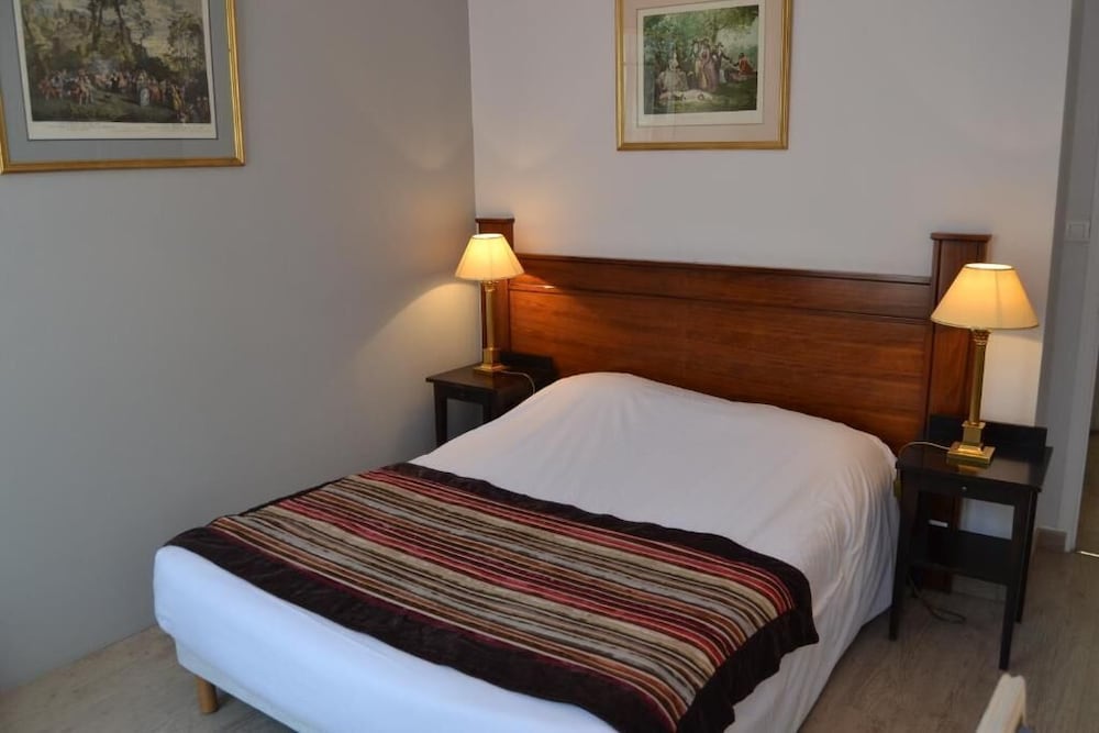 Brit Hotel Les Comtes de Champagne Centre Historique 22/50