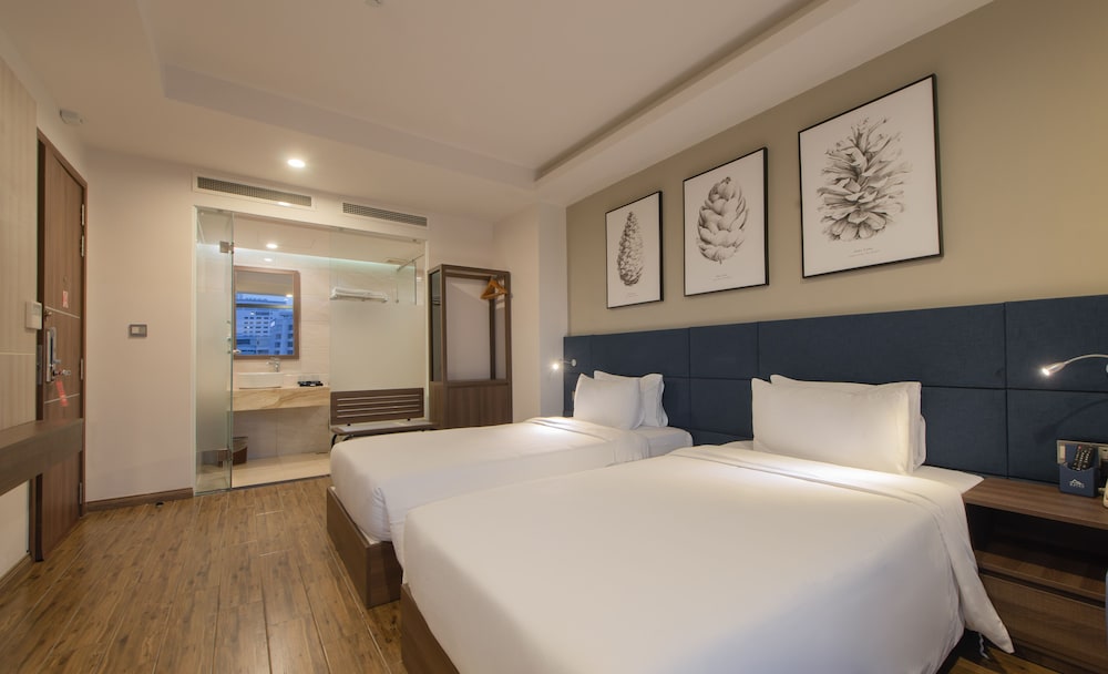 Aaron Hotel 19/69