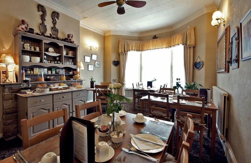 The Farthings Guest House 63/70