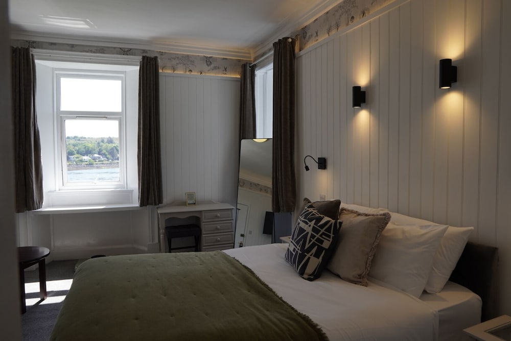 Lochnell Arms Hotel 21/35