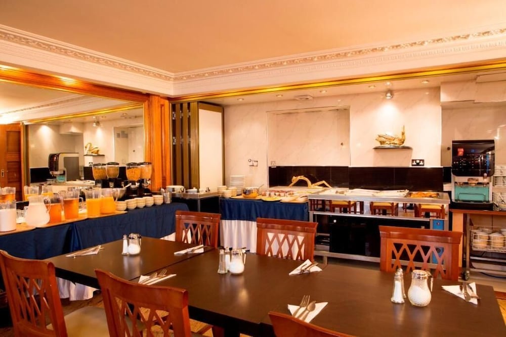 Westpoint Hotel 38/50