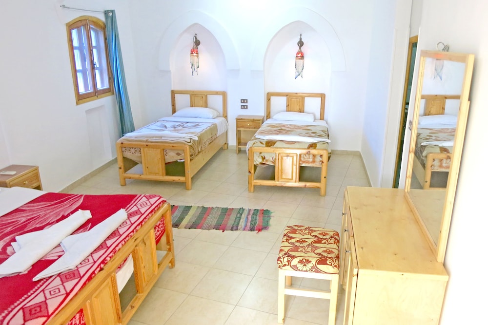 Hotel Sheherazade 11/47