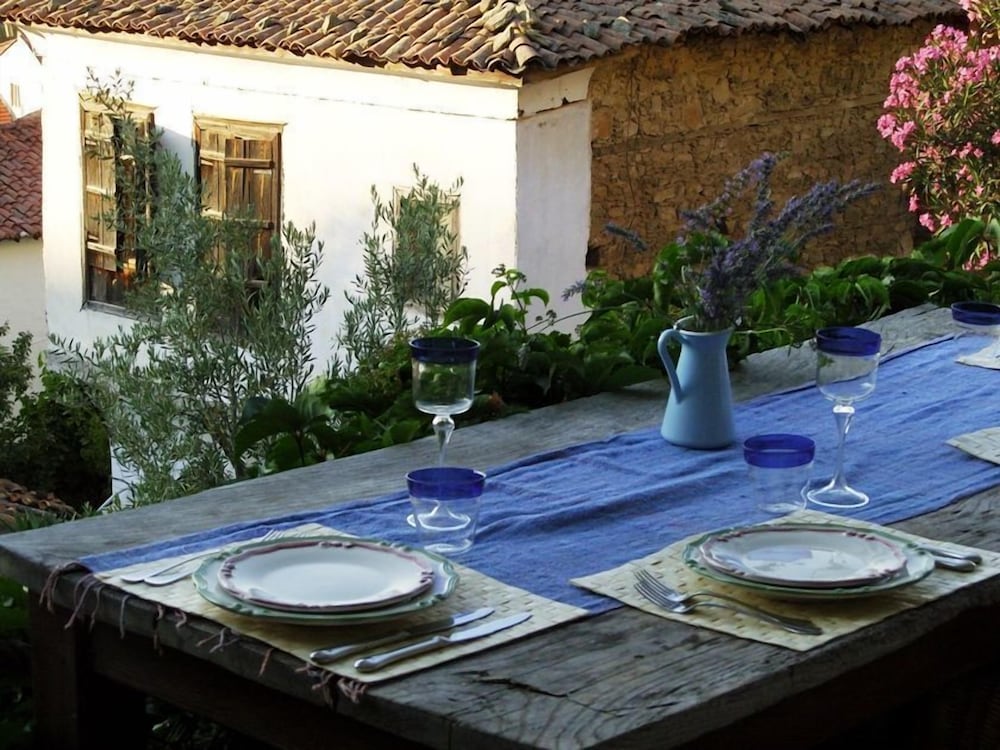 Terrace Houses Sirince - Fig, Olive and Grapevine 25/48