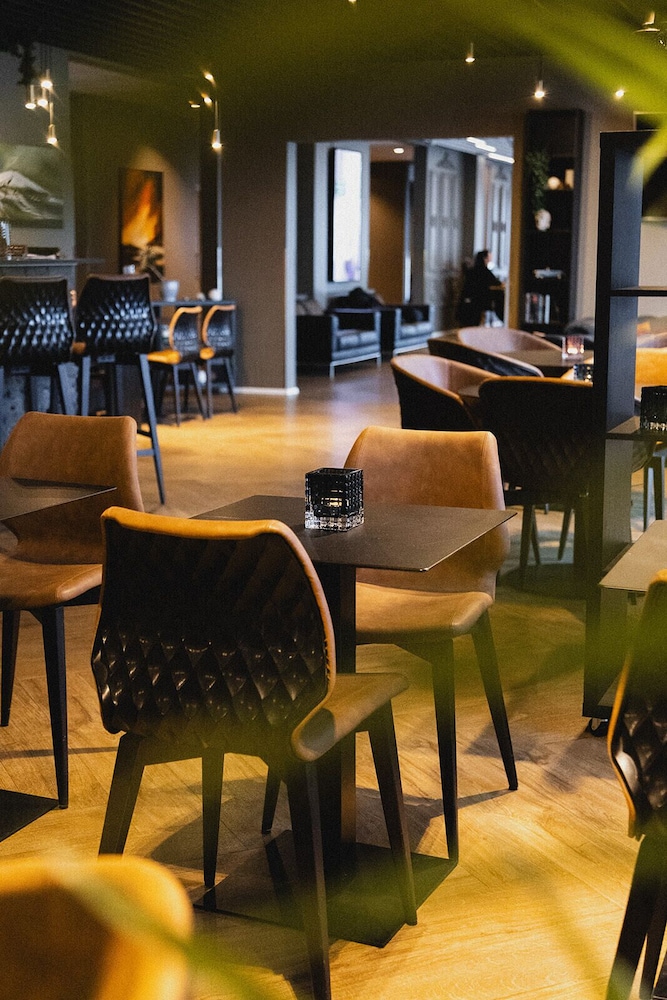 Hotel Vesturland 37/49