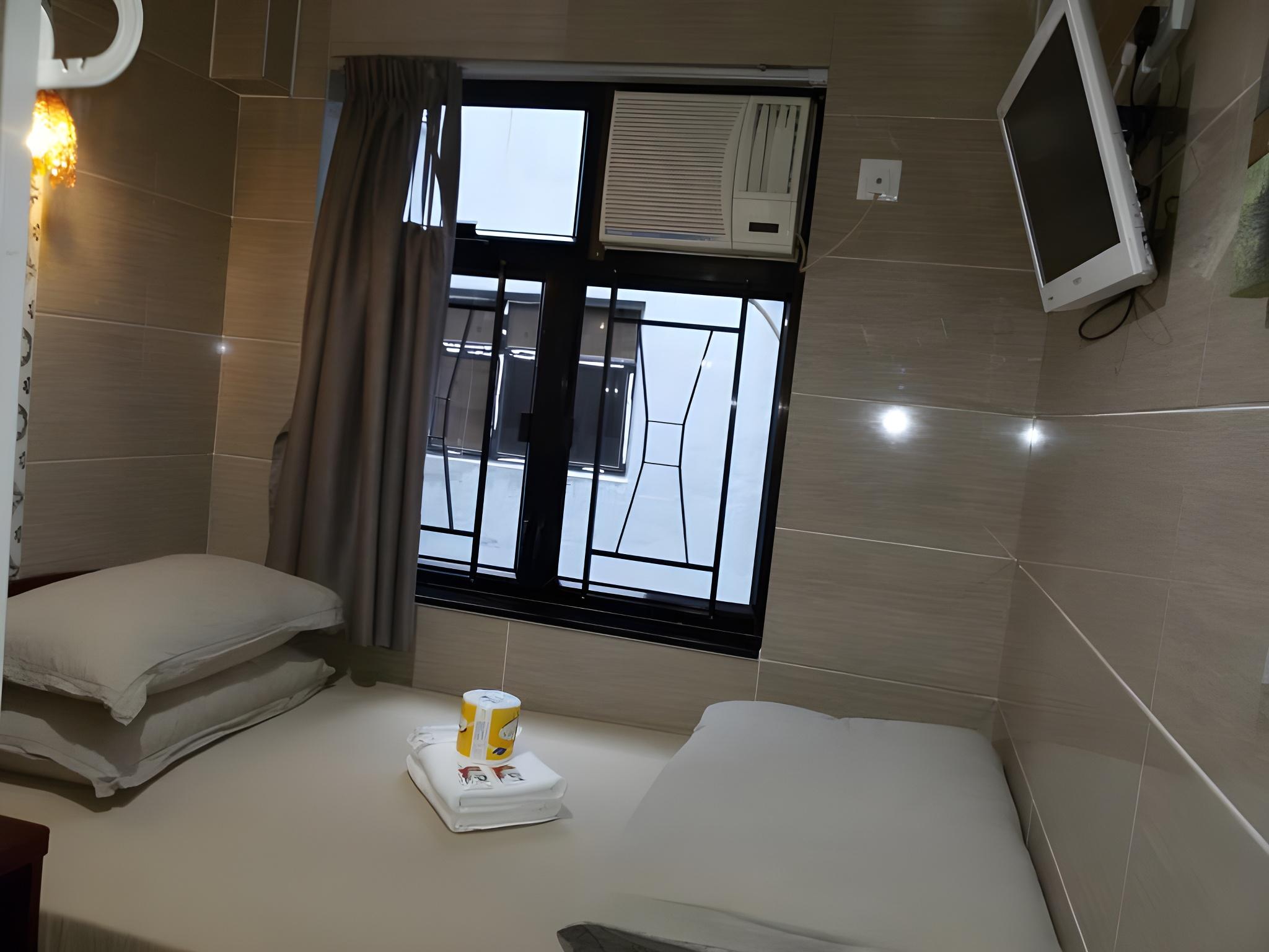Semi Room, Semi Double Bed, Private Bathroom