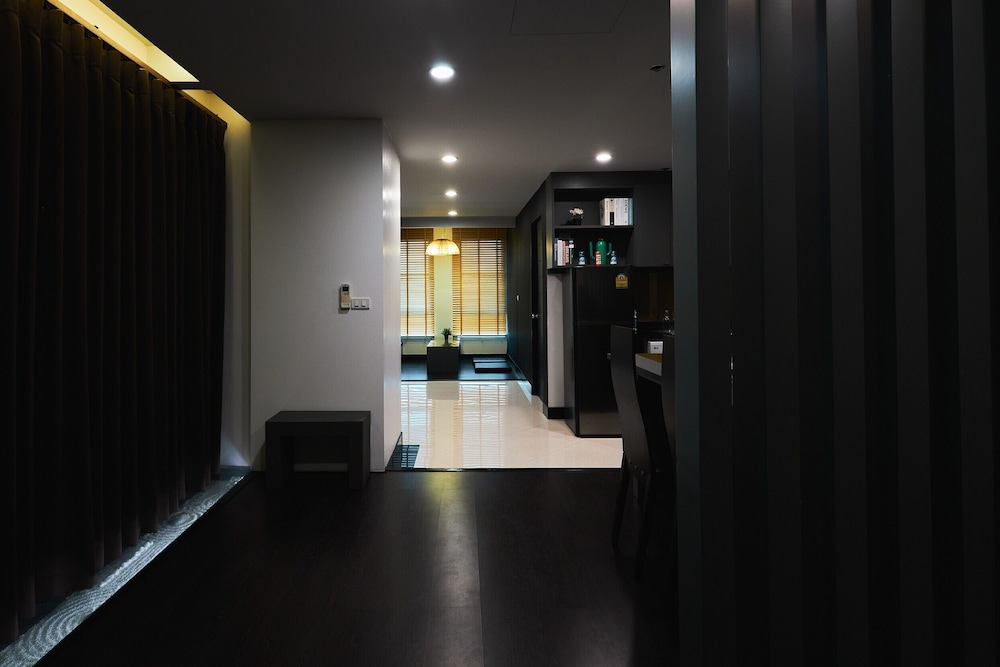 42 Grand Residence 46/49