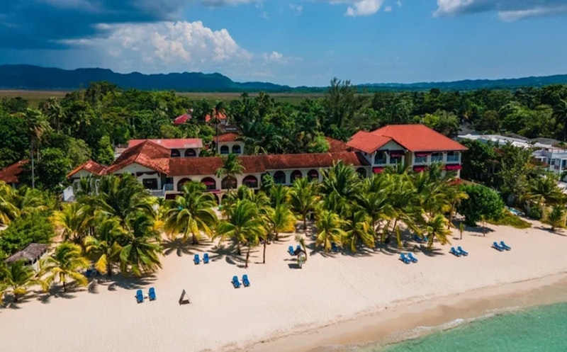 Charela Inn Hotel 45/51