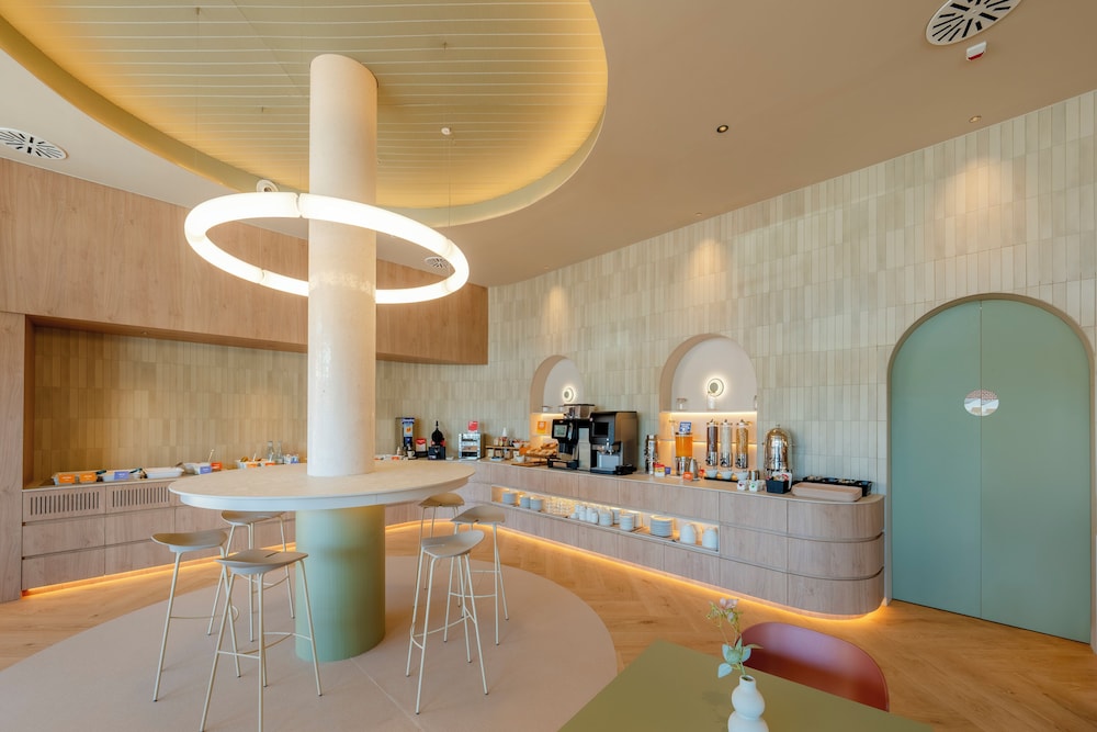 Hampton by Hilton Alicante Airport 23/42
