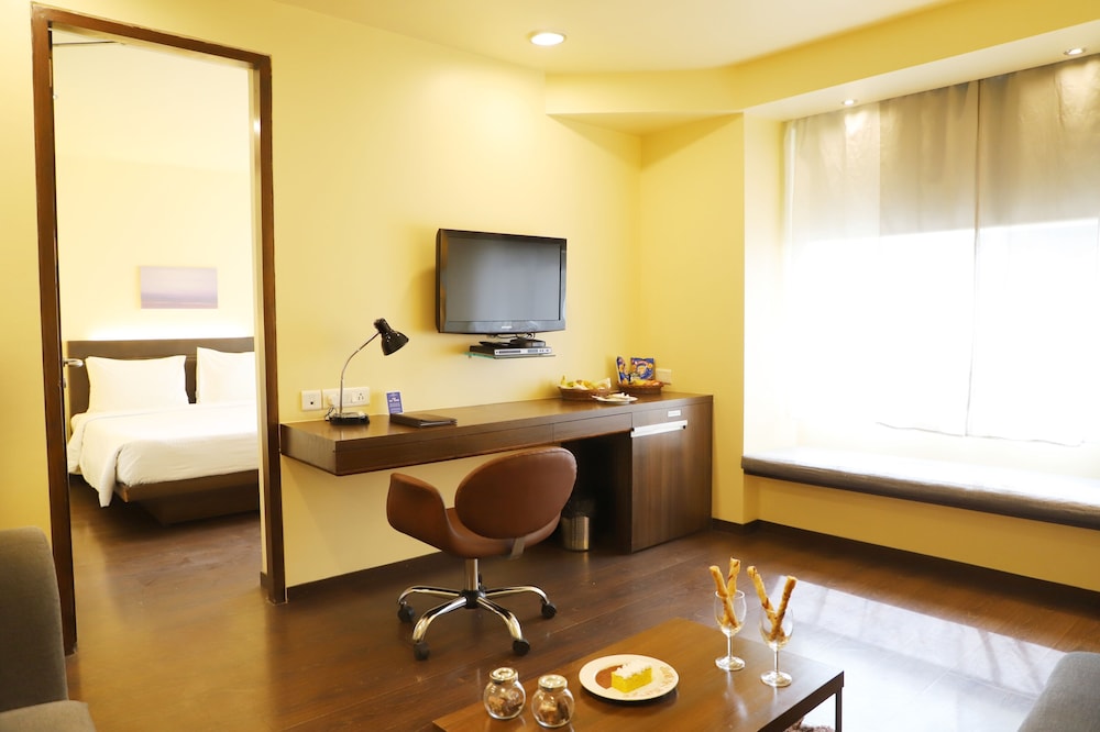 Marasa Sarovar Portico Rajkot 36/37