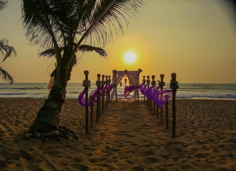 Arcade Beach Hotel 31/50