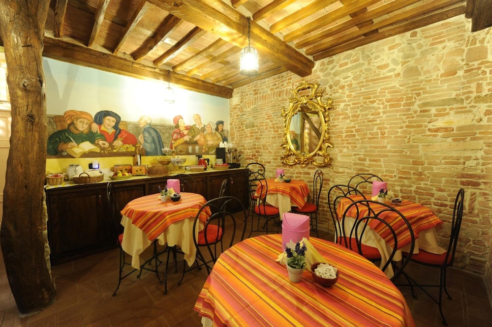 Antica Corte dei Principi 45/50