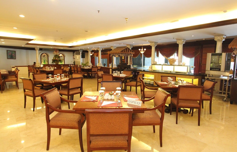 Hotel Bidakara Jakarta 20/28