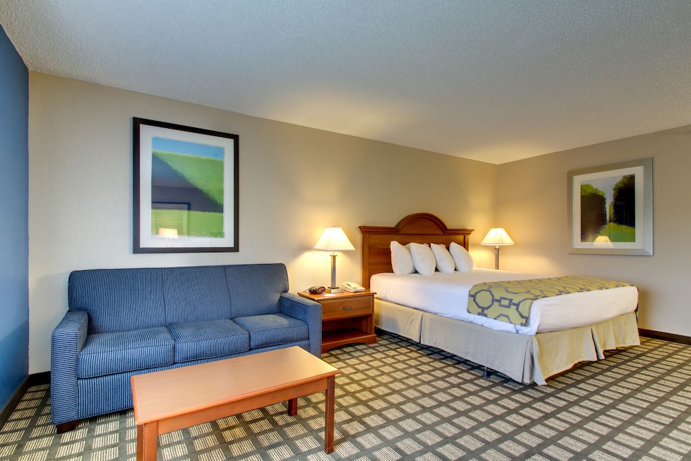 Galesburg Inn and Suites 29/42