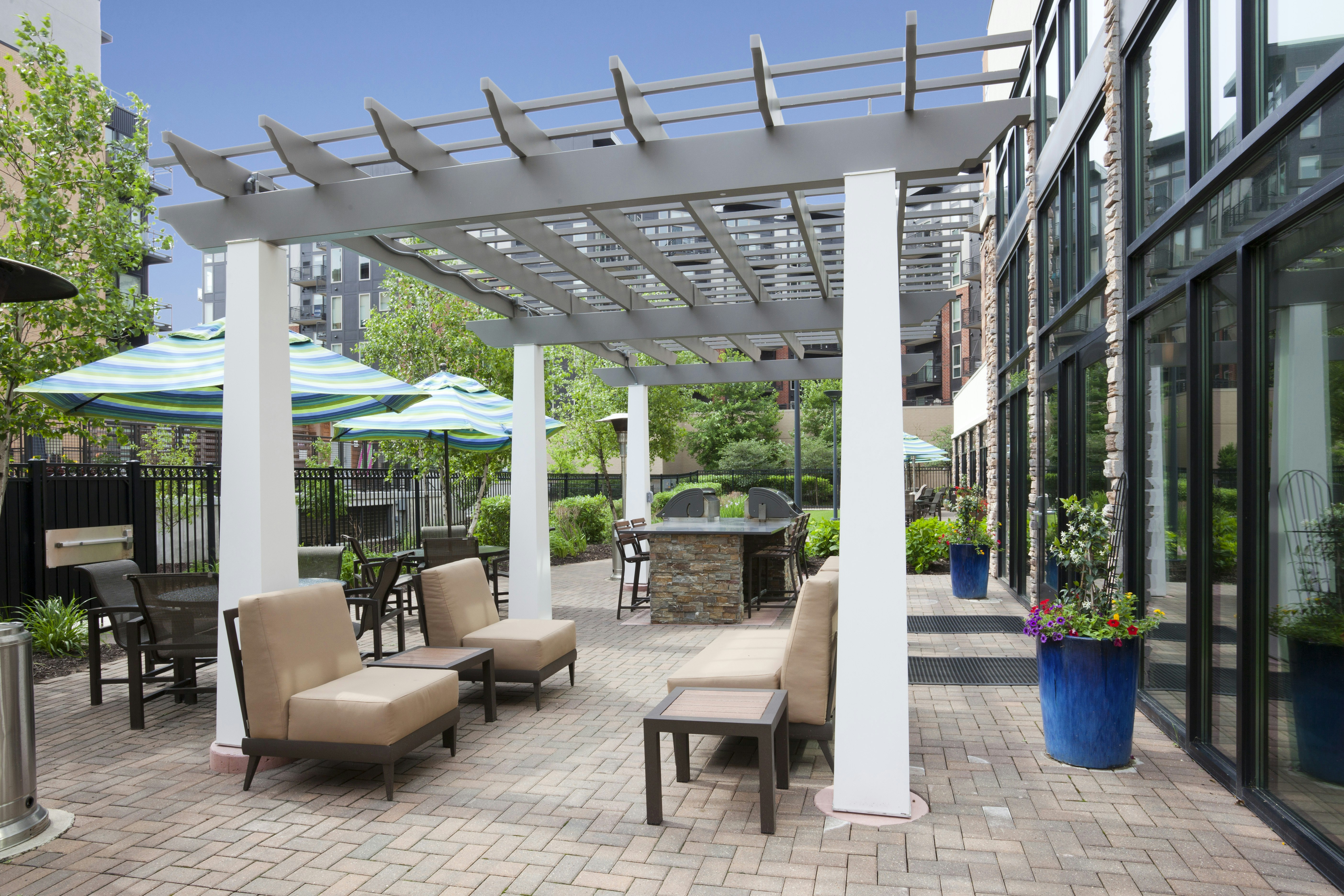 HOMEWOOD SUITE MINNEAPOLIS-ST. LOUIS PARK 18/32