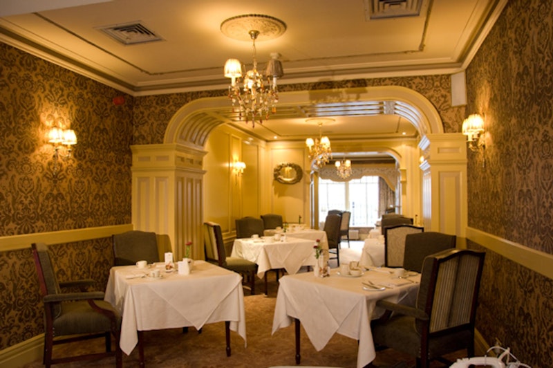 Buswells Hotel 6/11