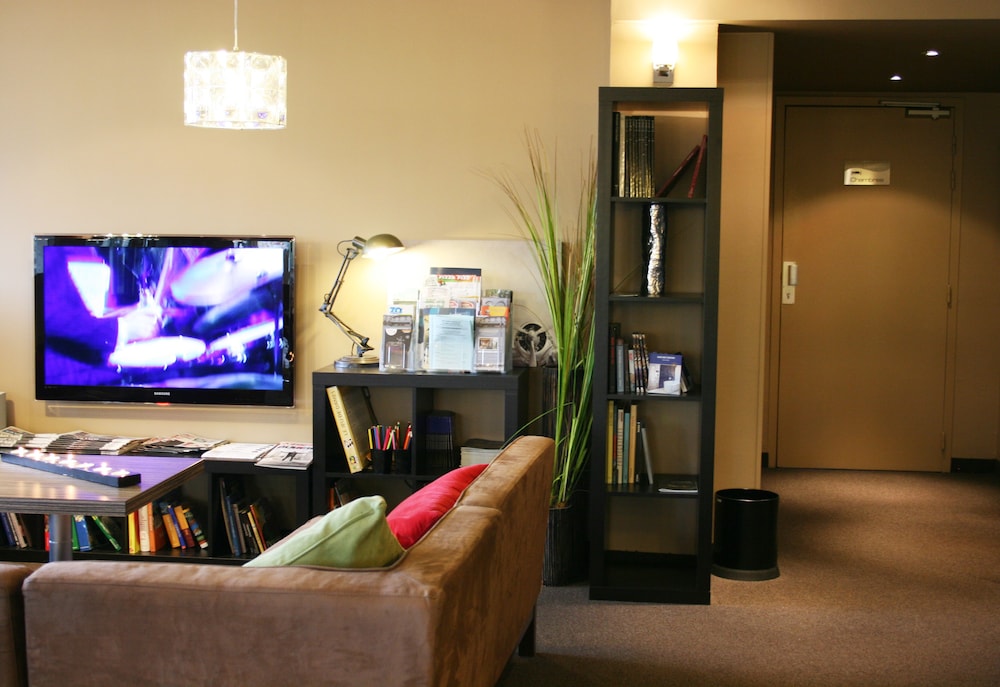 Best Western L'atelier 117 24/44